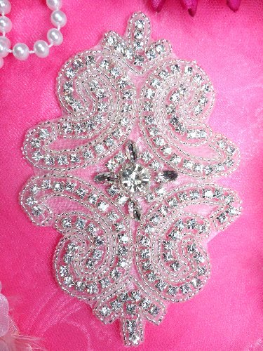XR197  Applique Crystal Clear Glass Rhinestone Silver Beaded 5