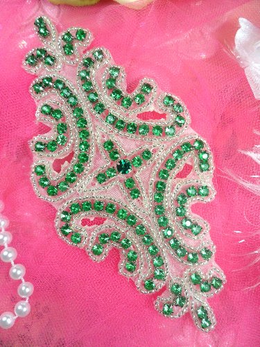XR25 Crystal Green Glass Silver Beaded Rhinestone Applique 6\