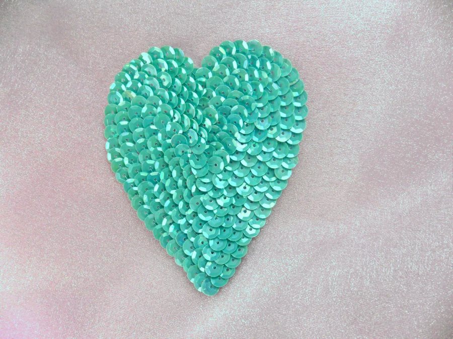 K8395 Teal Heart Sequin Applique 3.5