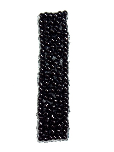 K1  Black Beaded Letter ( I ) Applique  1.75\