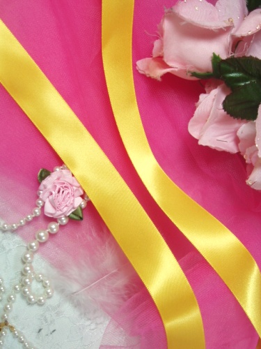 R1  Yellow Gold Satin Craft Ribbon 7/8