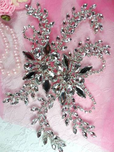 XR83  Silver Crystal Clear Rhinestone Applique Embellishment 9