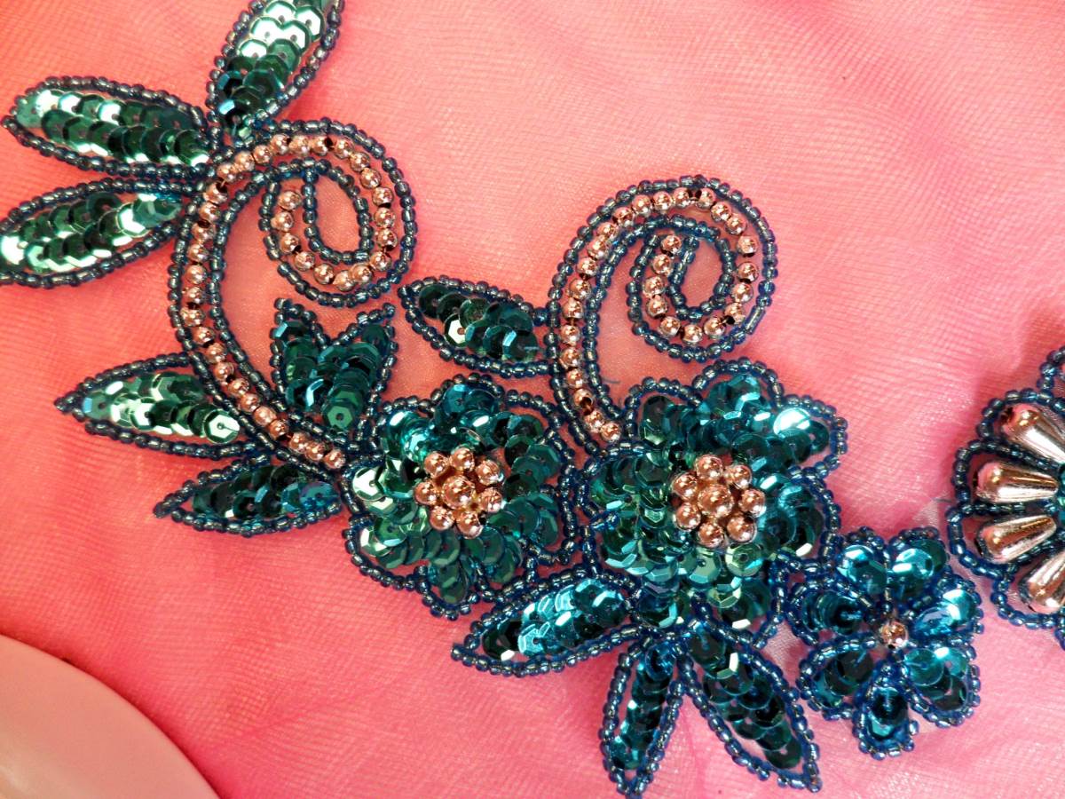 0097 ~ TURQUOISE ~ SILVER MIRROR PAIR BEADED SEQUIN  APPLIQUES 
