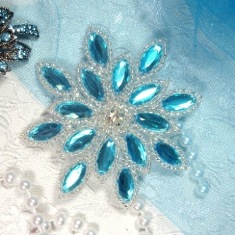 XR32 Turquoise Silver Snowflake Jewel Beaded  Applique 3"