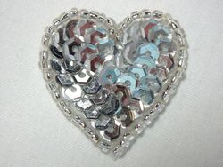 0362  Silver Heart Beaded Sequin Applique 1" +