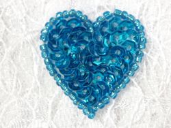 0362  Turquoise Heart Beaded Sequin Applique 1" +