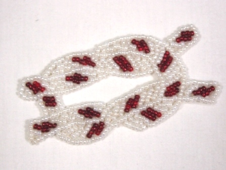 K8625  Red & White Knot Beaded  Applique 3"