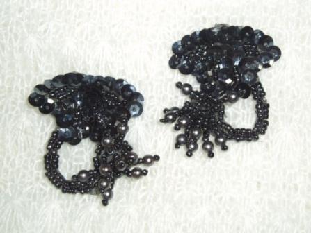 T8903  Set of 2 Gunmetal Mirror Pair Sequin Beaded Appliques