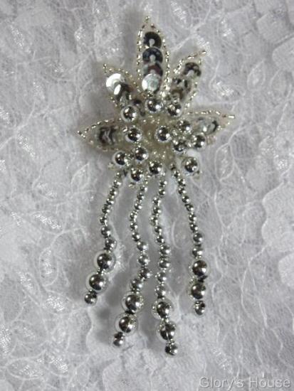 0073 Silver Leaf Dangle 3" Sequin Beaded Applique 0073