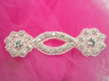 A0429D Silver Clear Rhinestone Beaded Floral Applique 4.25"