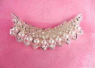 ACT/FS11 Silver Beaded Pearl Applique 2.5"