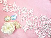 Embroidered Lace Appliques White Floral Venice Lace Mirror Pair 15" (DH85X)