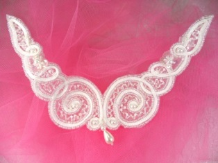 FS228 Crystal AB & White Beaded Collar Applique 6"