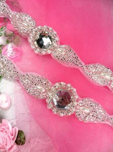 FS384  Crystal Clear Silver Beaded Pearl & Rhinestone Trim