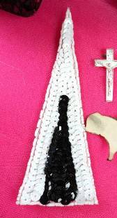 FS473 White Black Triangle Beaded Sequin Applique 5"