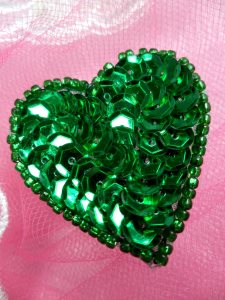 FS510 Green Valentine Heart Sequin Beaded Applique 1.5"