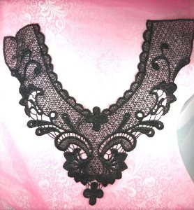 GB316 Black Venise Lace Victorian Yoke Collar Applique 14"