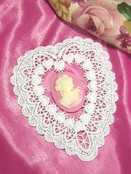 L6 White Venice Victorian Lace Heart Applique