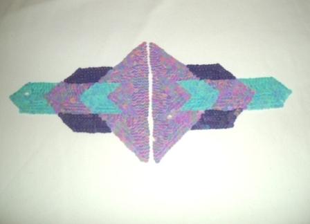 LC371  Lavender Arrow Pair Sequin Beaded Applique