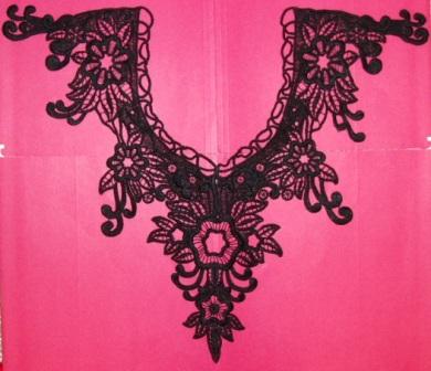 F15  Black Yoke Collar Venise Lace Applique  20"