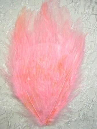 MR002  Pink Feather Pad Applique 7"