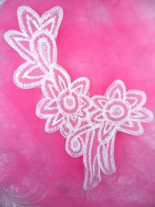 MS94 White Floral Venise Lace Applique 10.25"