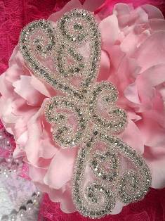 XR105 Double Heart Crystal Clear Silver Beaded Rhinestone Applique 5"