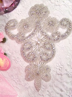 XR20  Designer Glass Beaded Rhinestone Applique 7"