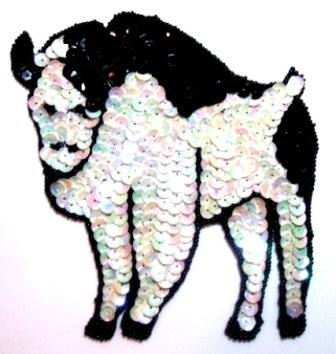 E414 Buffalo Bull Sequin Beaded Applique 5.25"